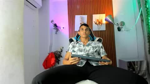 andres_belari online show from 10.11.25