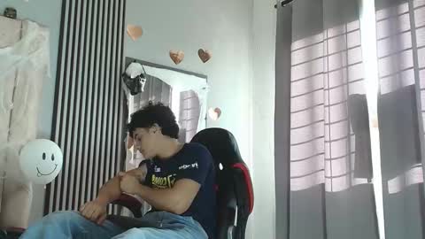 andres_cream online show from 10.14.25