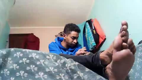 Snapshot of andrescaraballo18 chatting on 10.18.25 andrescaraballo18 online show from 10.18.25