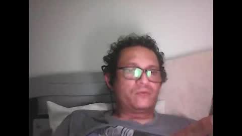 andresfloga online show from 04.21.26