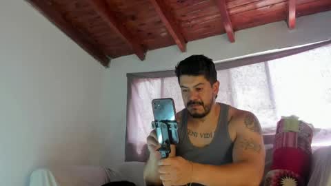 Snapshot of andressmith__ chatting on 05.07.26 Andres online show from 05.07.26