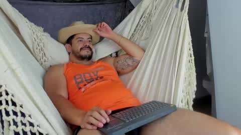 Snapshot of andressmith__ chatting on 05.13.26 Andres online show from 05.13.26