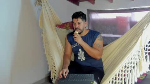 Snapshot of andressmith__ chatting on 05.31.26 Andres online show from 05.31.26