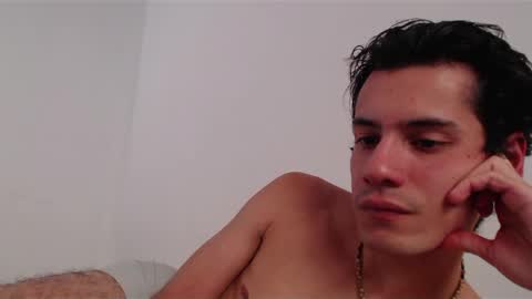 Snapshot of andrestorres0 chatting on 12.04.24 Andres Torres online show from 12.04.24