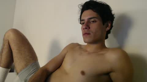 Snapshot of andrestorres0 chatting on 01.09.25 Andres Torres online show from 01.09.25