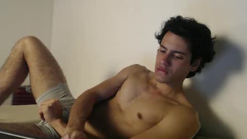 Snapshot of andrestorres0 chatting on 02.13.25 Andres Torres online show from 02.13.25
