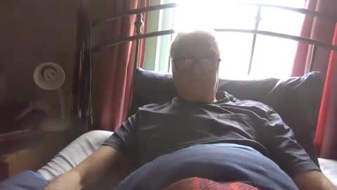 Snapshot of andrew160258 chatting on 04.04.26 Andrew online show from 04.04.26