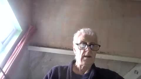 Snapshot of andrew160258 chatting on 04.09.26 Andrew online show from 04.09.26