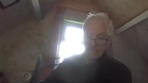 Snapshot of andrew160258 chatting on 04.11.26 Andrew online show from 04.11.26