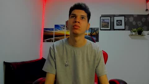 andrew_2811 online show from 10.21.25