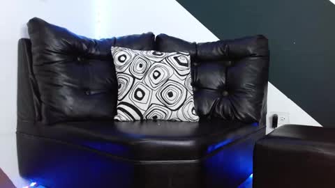 Snapshot of andrew_ag chatting on 10.19.25 Andrew G online show from 10.19.25