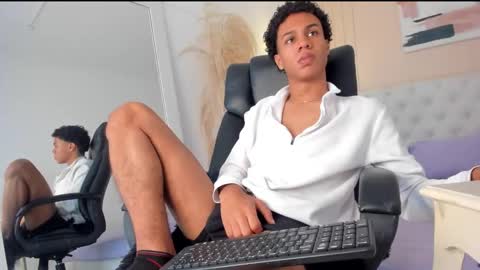 andrew_burnss online show from 11.12.25