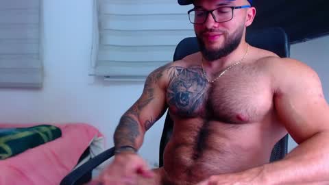 Snapshot of andrew_holden__ chatting on 01.27.25 andrew_holden__ online show from 01.27.25