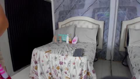 Andrew Taylor0 online show from 09.30.25