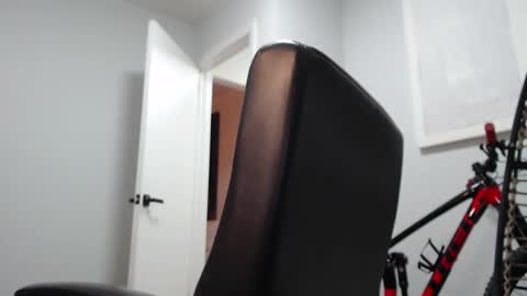 Snapshot of andrew_west_ chatting on 01.24.25 ANDREW WEST online show from 01.24.25