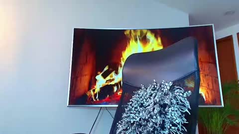 Snapshot of andrew_west_ chatting on 02.23.25 ANDREW WEST online show from 02.23.25