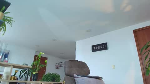 Snapshot of andrew_west_ chatting on 10.16.25 ANDREW WEST online show from 10.16.25