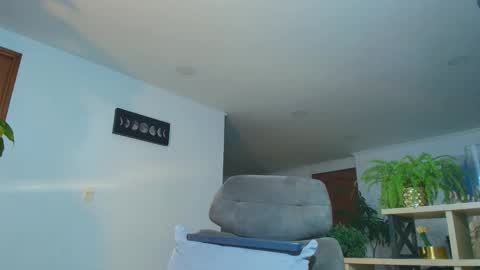 ANDREW WEST online show from 12.01.25