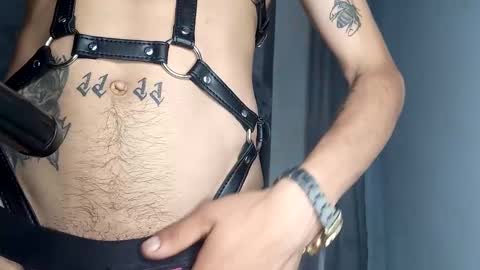 Snapshot of andrewcooper1 chatting on 01.08.25 andrew online show from 01.08.25