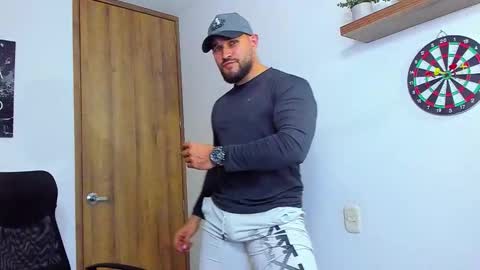 Snapshot of andrewdiaz_ chatting on 09.30.25 Andrew Diaz online show from 09.30.25