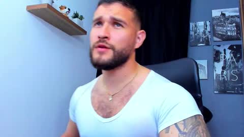 Snapshot of andrewdiaz_ chatting on 10.27.25 Andrew Diaz online show from 10.27.25