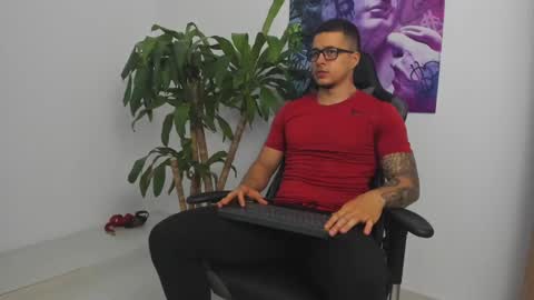 Snapshot of andrewmaterazzi chatting on 12.07.24 andrewmaterazzi online show from 12.07.24