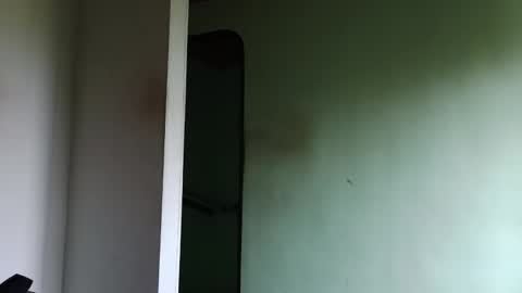 Snapshot of andrewmature chatting on 10.12.25 andrewmature online show from 10.12.25