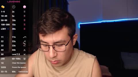 Snapshot of andrewmhilton_ chatting on 10.06.25 andrewmhilton_ online show from 10.06.25