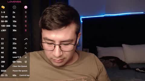 Snapshot of andrewmhilton_ chatting on 10.23.25 andrewmhilton_ online show from 10.23.25