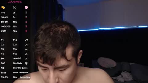 Snapshot of andrewmhilton_ chatting on 10.28.25 andrewmhilton_ online show from 10.28.25