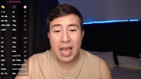 Snapshot of andrewmhilton_ chatting on 11.05.25 andrewmhilton_ online show from 11.05.25