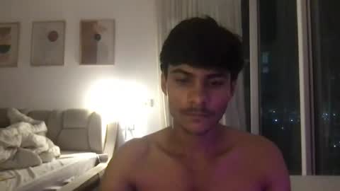 Snapshot of andrewtatae01 chatting on 06.26.26 andrewtatae01 online show from 06.26.26