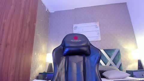 Snapshot of andreww_whitee chatting on 12.13.24 AndreW White online show from 12.13.24