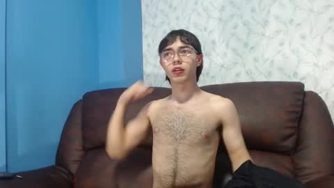 Snapshot of andreww_whitee chatting on 12.19.24 AndreW White online show from 12.19.24