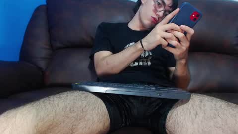 Snapshot of andreww_whitee chatting on 12.21.24 AndreW White online show from 12.21.24