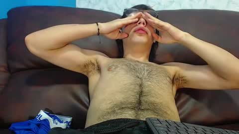 Snapshot of andreww_whitee chatting on 01.18.25 AndreW White online show from 01.18.25