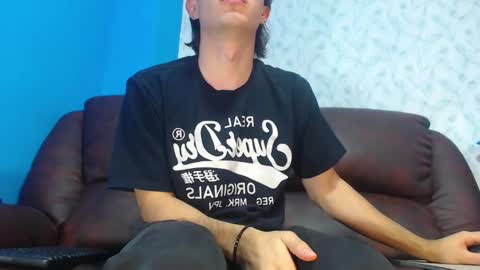 Snapshot of andreww_whitee chatting on 01.23.25 AndreW White online show from 01.23.25