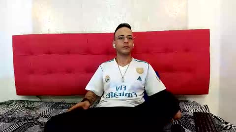   online show from 11.11.25