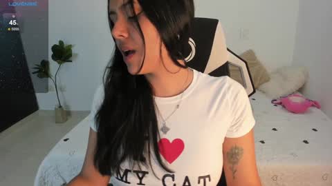 Snapshot of andy05hernandez_ chatting on 01.19.25 independet online show from 01.19.25