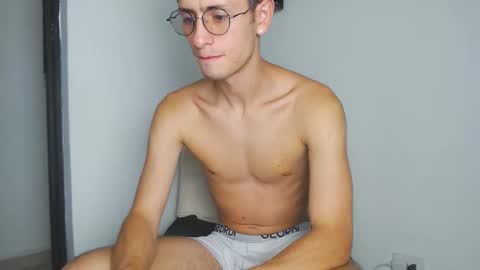 Snapshot of andy_collins__ chatting on 11.11.25 andy_collins__ online show from 11.11.25