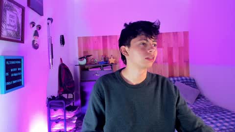 andy_guez_11 online show from 12.02.24