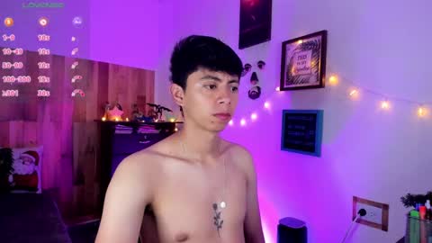 andy_guez_11 online show from 12.17.24