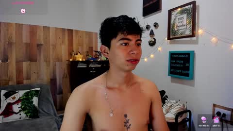 andy_guez_11 online show from 12.18.24
