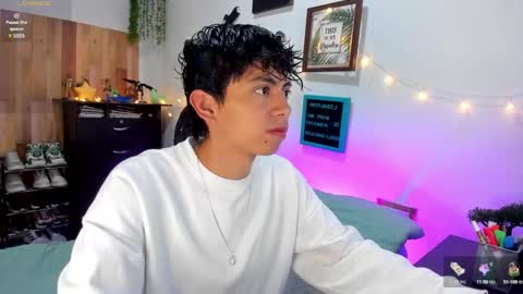andy_guez_11 online show from 01.14.25