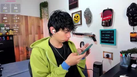 andy_guez_11 online show from 03.03.25