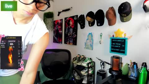 andy_guez_11 online show from 09.22.25