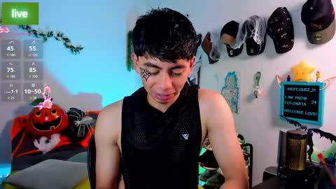 Snapshot of andy_guez_11 chatting on 10.17.25 andy_guez_11 online show from 10.17.25