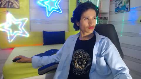 Snapshot of andy_staar18 chatting on 10.15.25 andy online show from 10.15.25