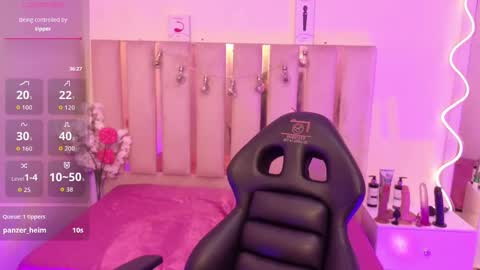 Snapshot of andy_tay1 chatting on 10.07.25 Andy tay online show from 10.07.25