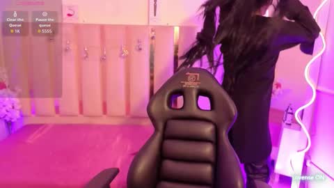 Snapshot of andy_tay1 chatting on 10.15.25 Andy tay online show from 10.15.25